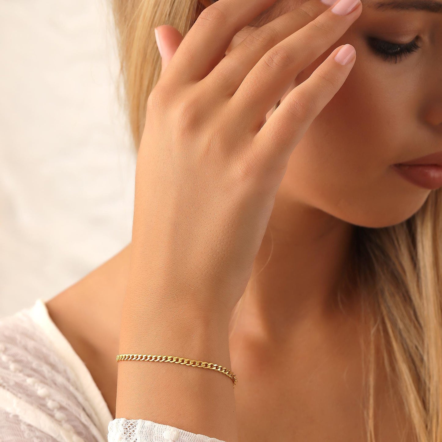 14K Gold Curb Chain Bracelet by Caitlyn Minimalist • Dainty Curb Link Bracelet in Gold & Silver • Everyday Minimalist Jewelry • Gift for Her