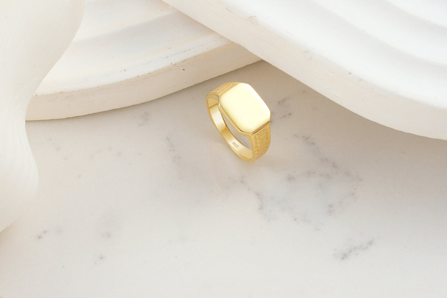 14K Gold Birth Flower Signet Ring, Birth Flower Gift, Birth Month Flower Jewelry, 14k Gold Signet Ring, Gift For Mom, Personalized Gifts