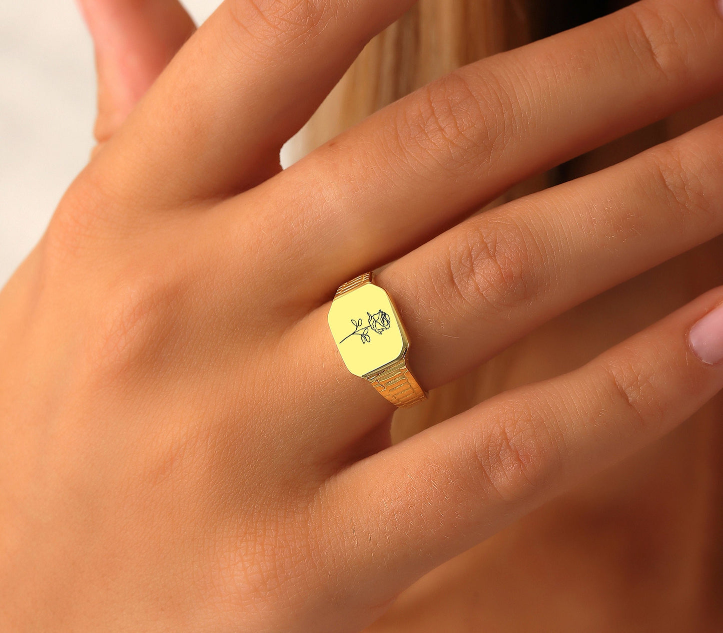 14K Gold Birth Flower Signet Ring, Birth Flower Gift, Birth Month Flower Jewelry, 14k Gold Signet Ring, Gift For Mom, Personalized Gifts