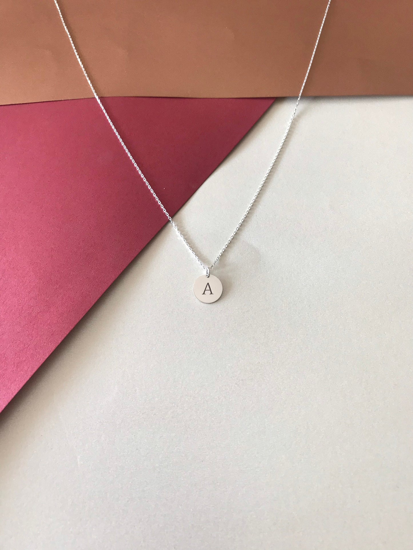 Initial Disc Necklace,Gold Initial Disc Necklace,Personalized Necklace,Mother’s necklace,personalized letter necklace, valentines day
